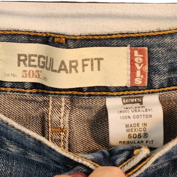 Levi 505 Men’s Size 32x28 Jeans Classic Original Fit Straight Leg Medium Wash - Picture 5 of 11